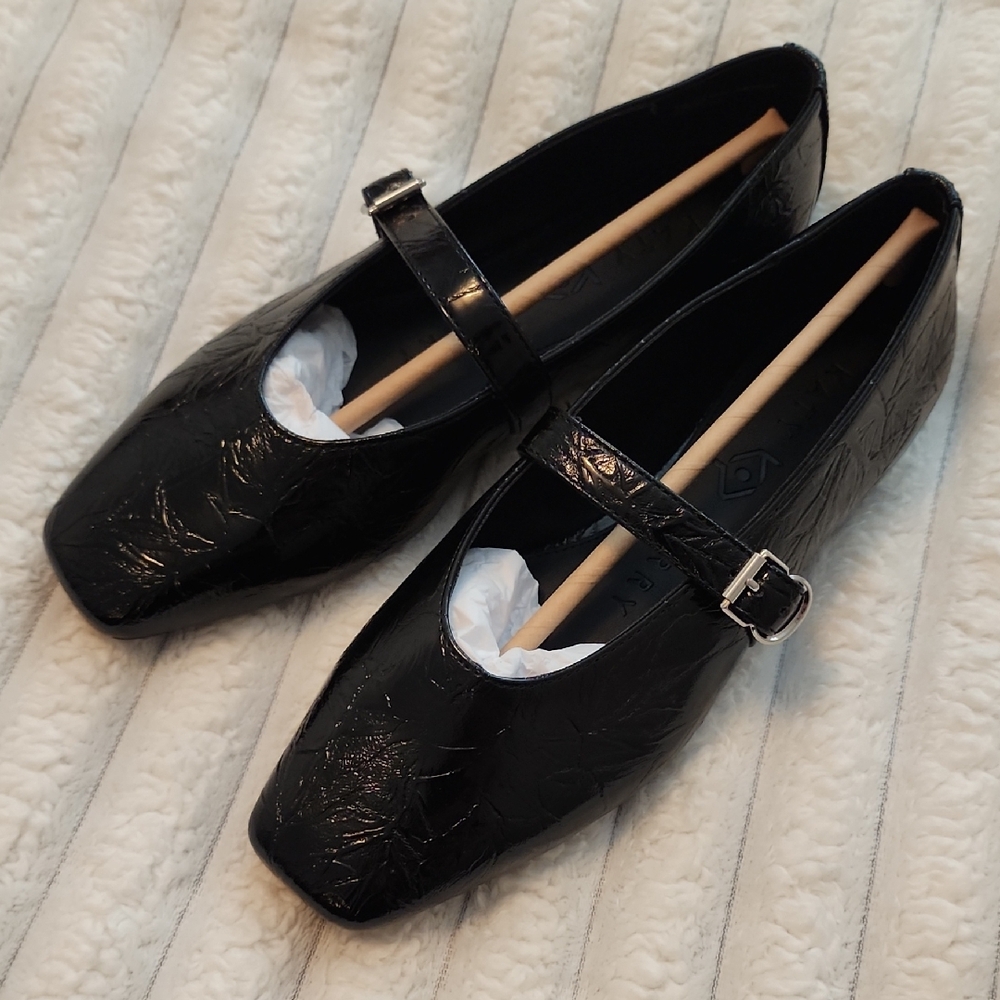 Katy Perry Black Patent Evie Mary Jane Flats with Buckle Strap
